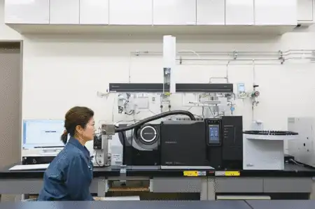 消臭効果の検証に使用する装置&nbsp;&nbsp;（におい分析システム）