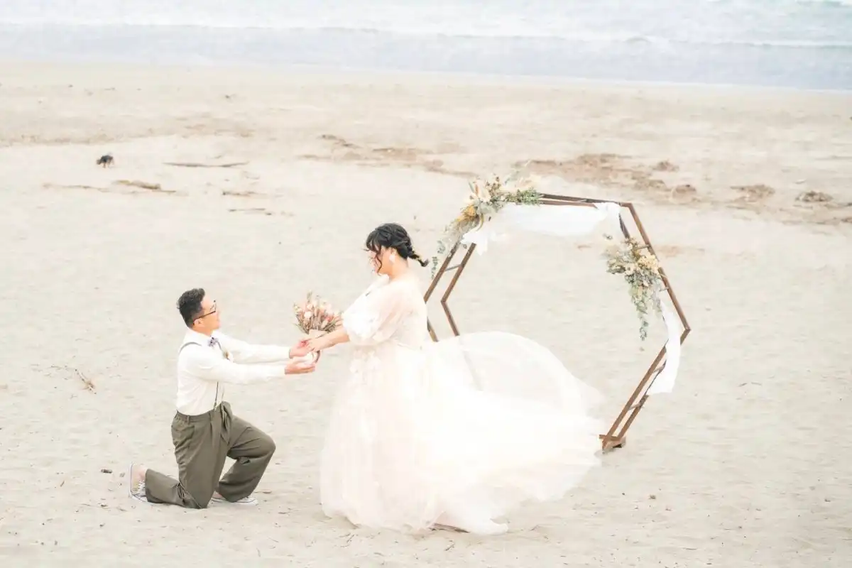 Newlyweds welcome! The eldest son of a mandarin orange farmer with no dating experience in 48 years tries his first confession, proposal and kiss