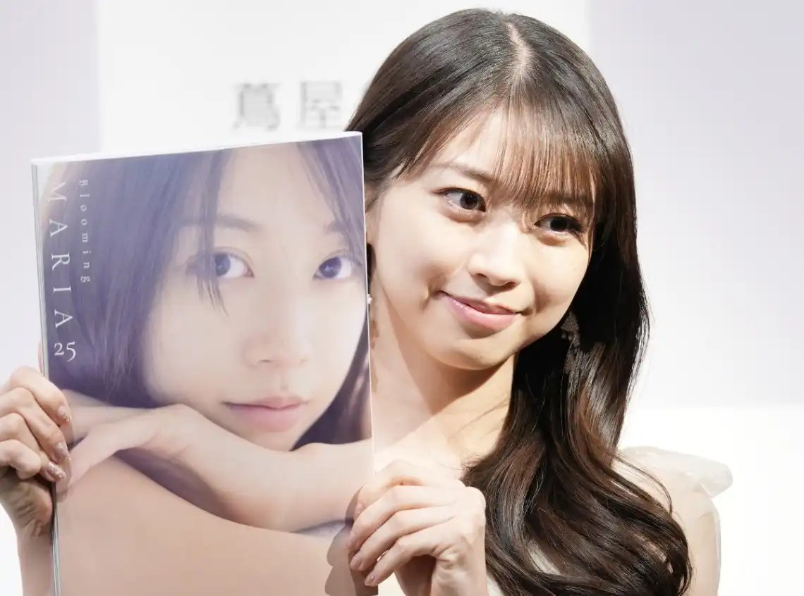 牧野真莉愛：モー娘。の美神　最新写真集で“国宝級の美スタイル”披露　表紙はすっぴん！