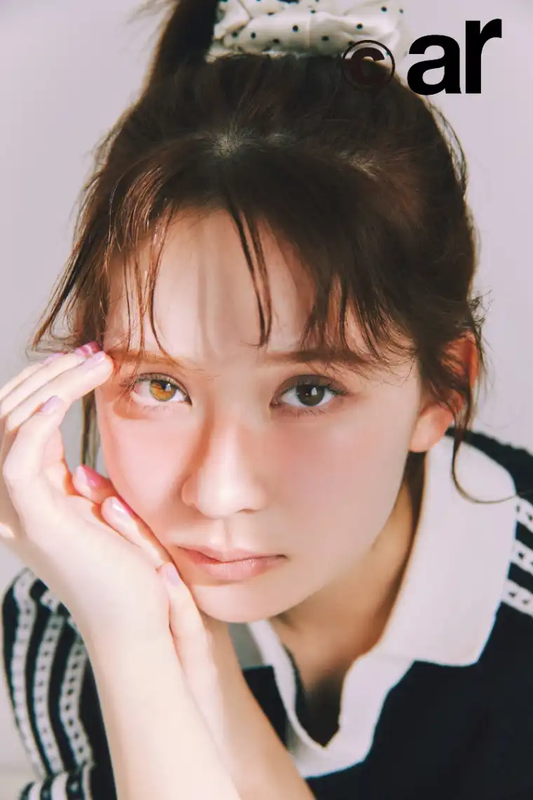 畑芽育：映画やドラマに引っ張りだこ　「ar」で新連載　“あざとピュア”な表情見せる